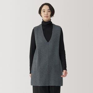 Muji Women's Grey Sleeveless Milano V-Neck Sweater Vest